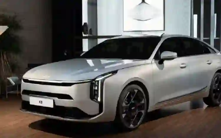 كيا KIA K8 - 2025 هايبرد تصل السعودية 