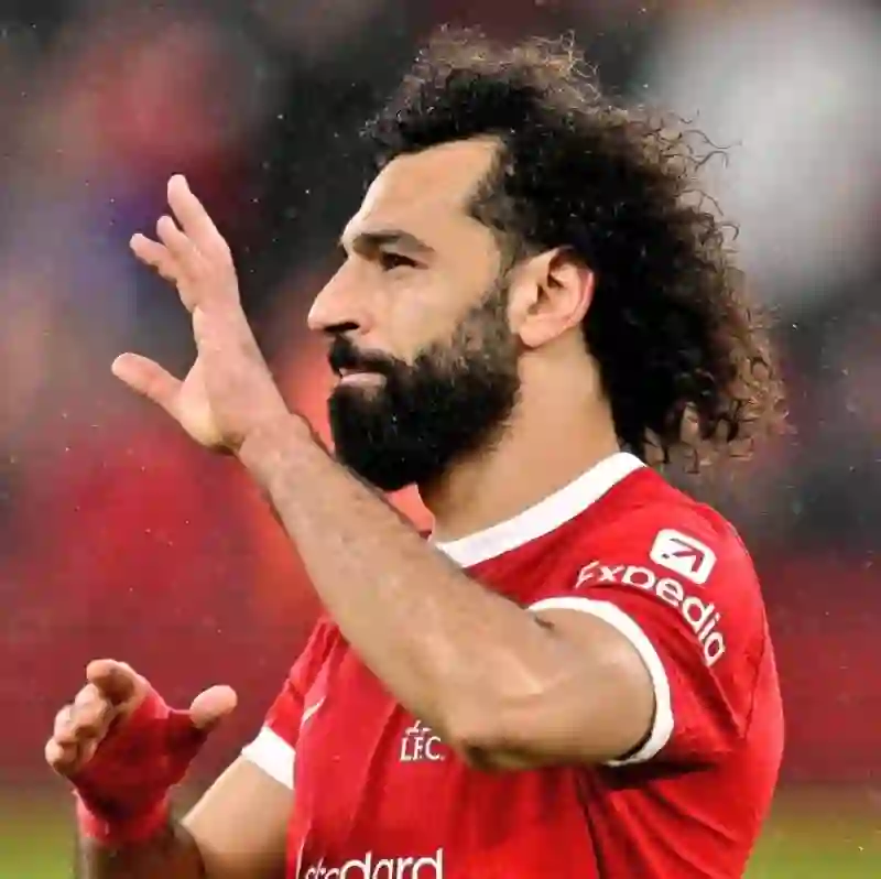 كواليس عرض الهلال الضخم لانتقال محمد صلاح