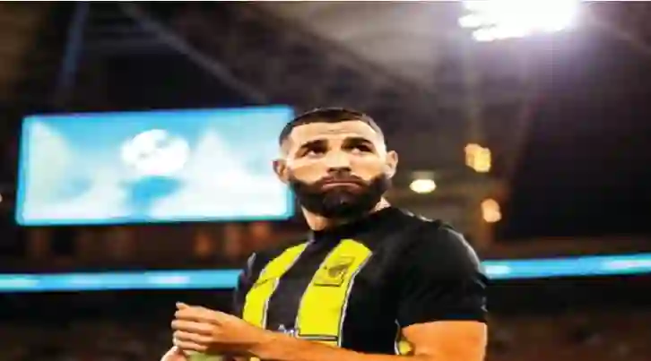 شروط بنزيما للموافقة على مدرب الاتحاد الجديد 